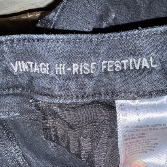 American Eagle shorts- vintage high rise festival- stretch- size 4- black - Picture 3 of 4